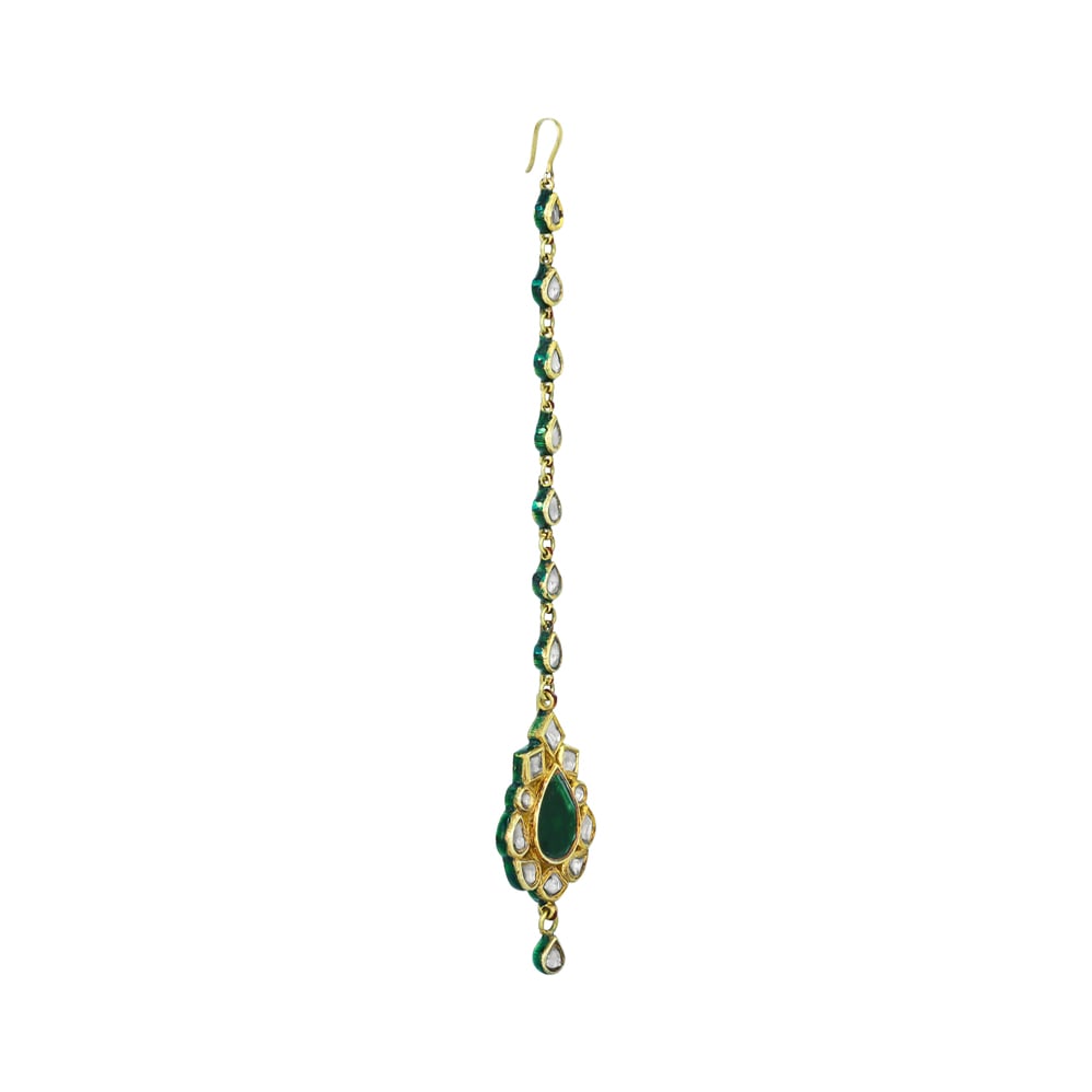 Pear-Shaped Green Gemstone Mangtikka with Polki Work